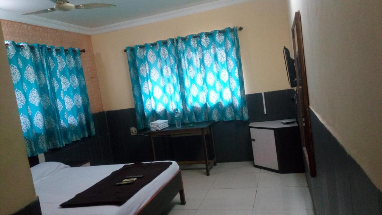 بانفيل Hotel Sarang Lodge المظهر الخارجي الصورة